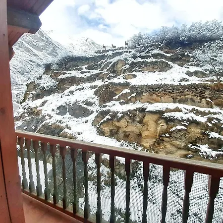 Vistas Al Sarrio Apartament