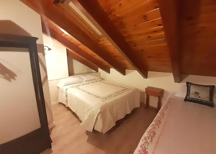 Vistas Al Sarrio 公寓 贝纳斯克